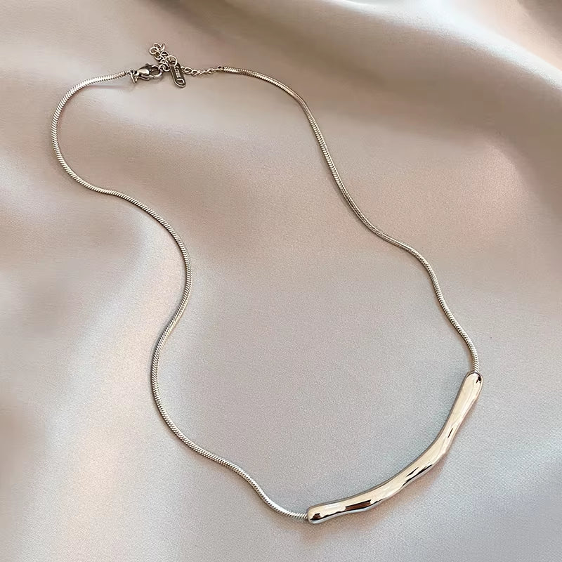 European and American Fashion Simple Stainless Steel Gold Color Collarbone Chain for Women’S Fashion Short Necklaces Jewelry